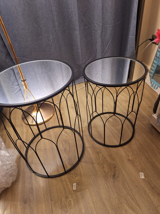 Mesas laterales metal negras con espejos